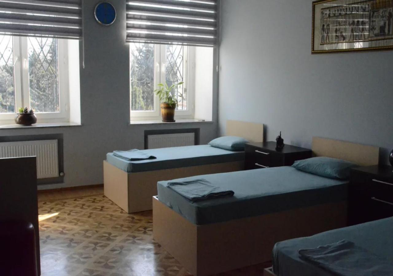 Centrum Hotel&Hostel Баку Екстериор снимка