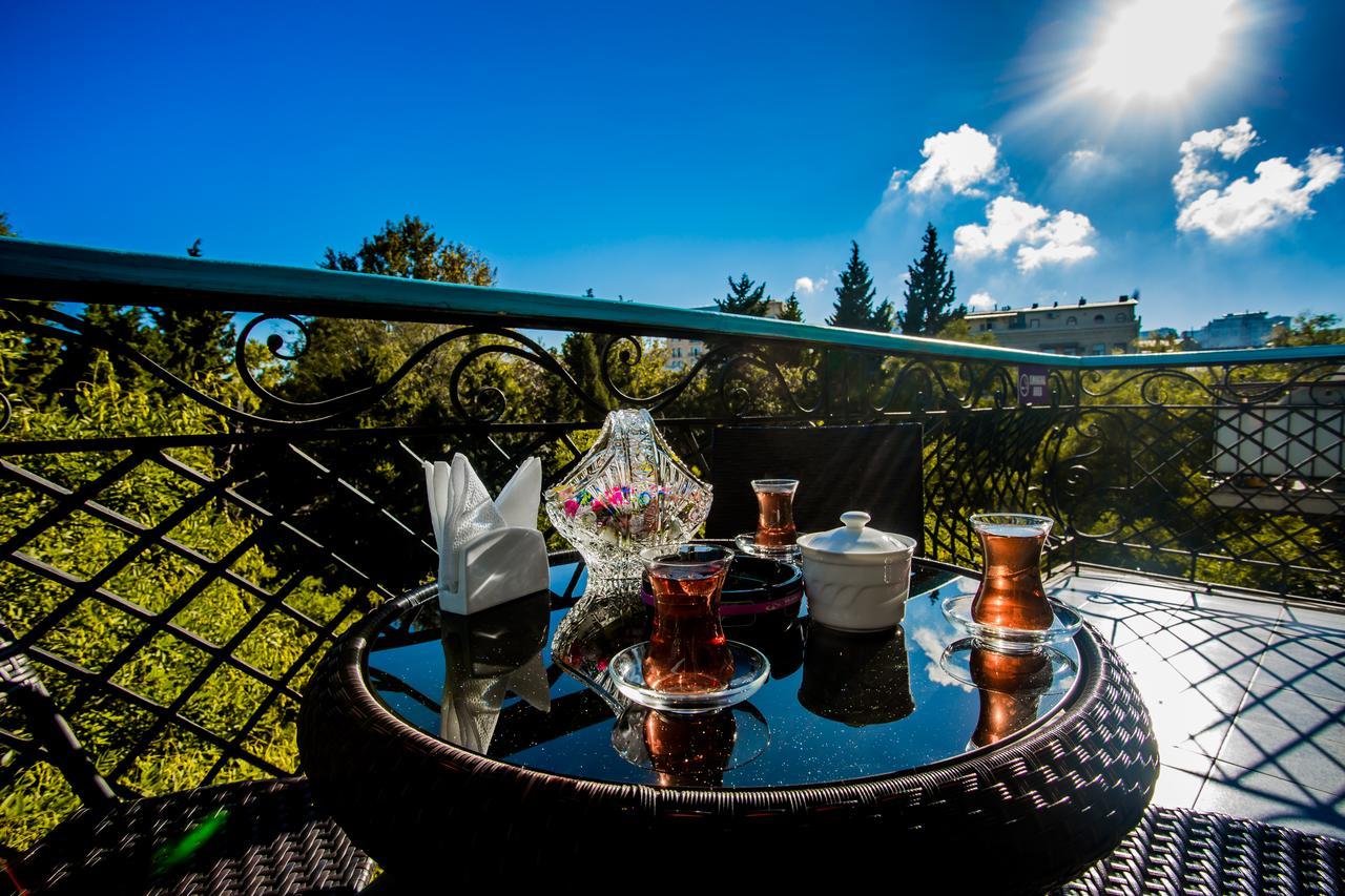 Centrum Hotel&Hostel Баку Екстериор снимка