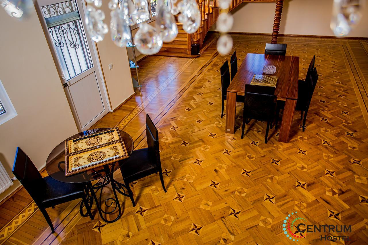 Centrum Hotel&Hostel Баку Екстериор снимка