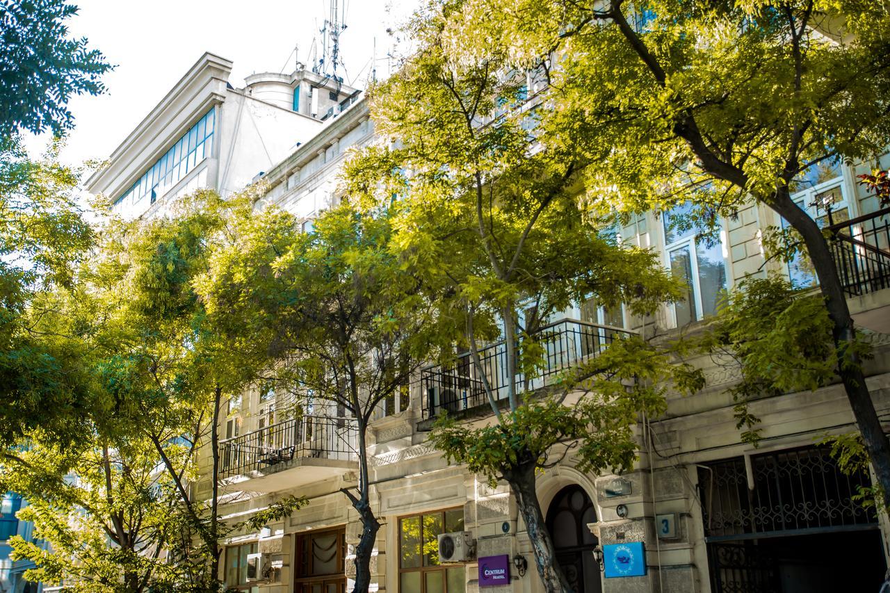 Centrum Hotel&Hostel Баку Екстериор снимка